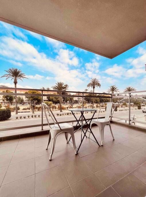 Apartamento Centrico Con Plaza De Garaje Y Piscina Leilighet Murcia Eksteriør bilde
