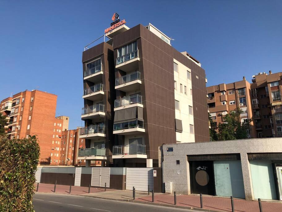 Apartamento Centrico Con Plaza De Garaje Y Piscina Leilighet Murcia Eksteriør bilde